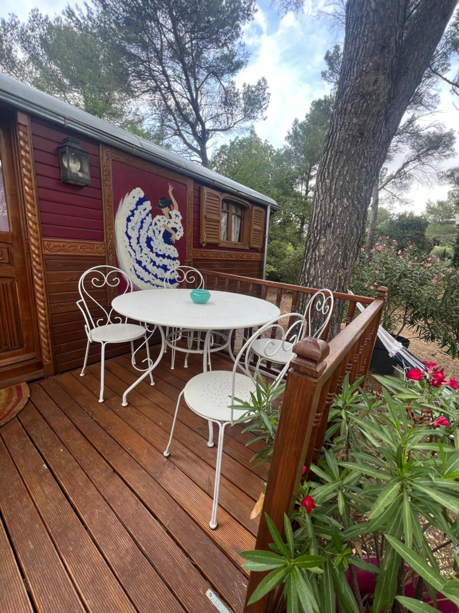 Вилла Appel Du Luberon Merindol Экстерьер фото