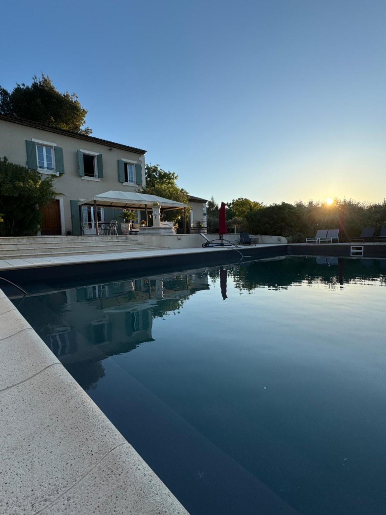 Вилла Appel Du Luberon Merindol Экстерьер фото