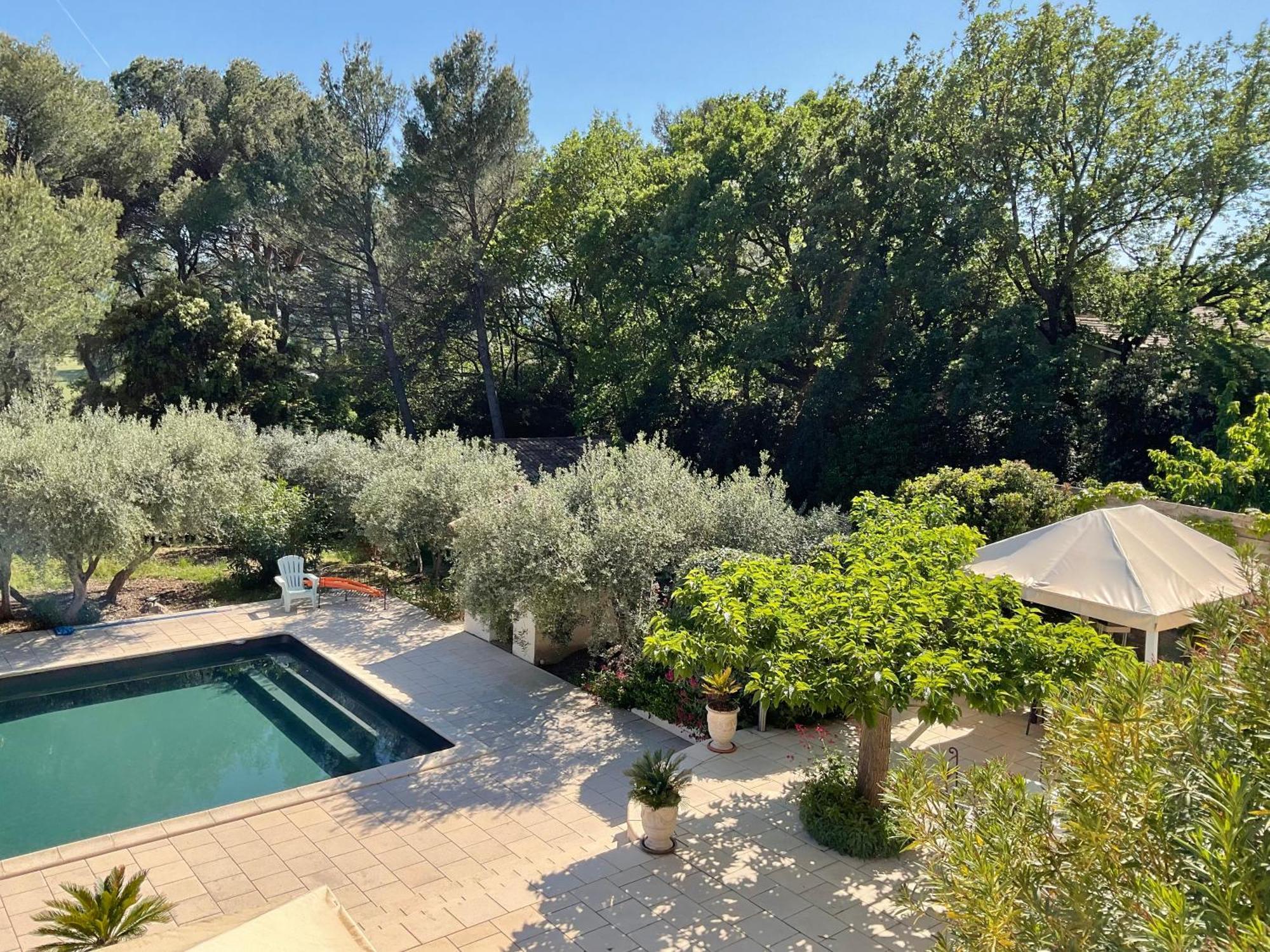 Вилла Appel Du Luberon Merindol Экстерьер фото